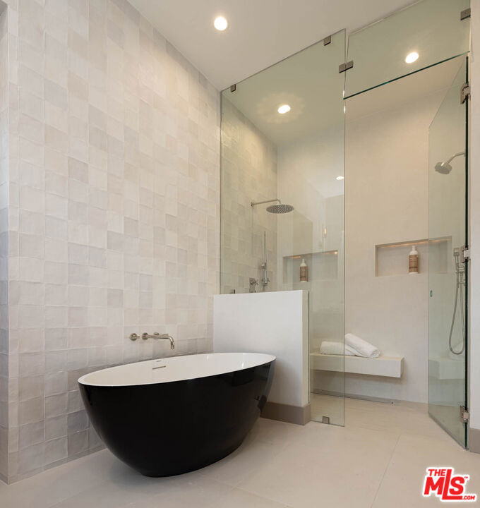 4512 Sunnyslope Avenue - Photo 12