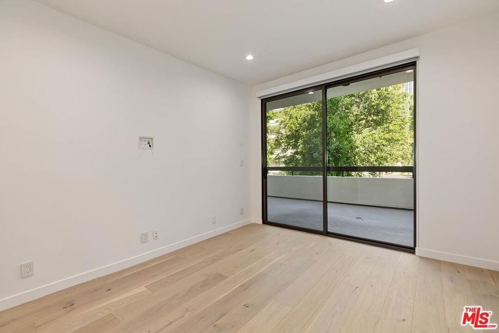 2142 Century Park Lane - Photo 18
