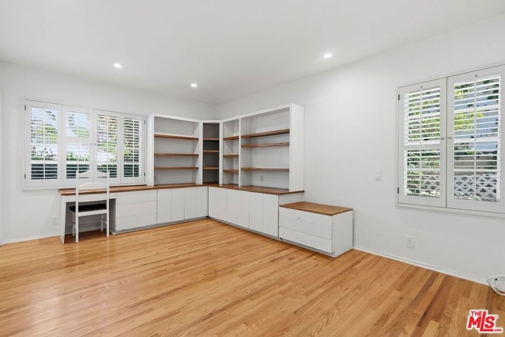 510 Toyopa Drive - Photo 21