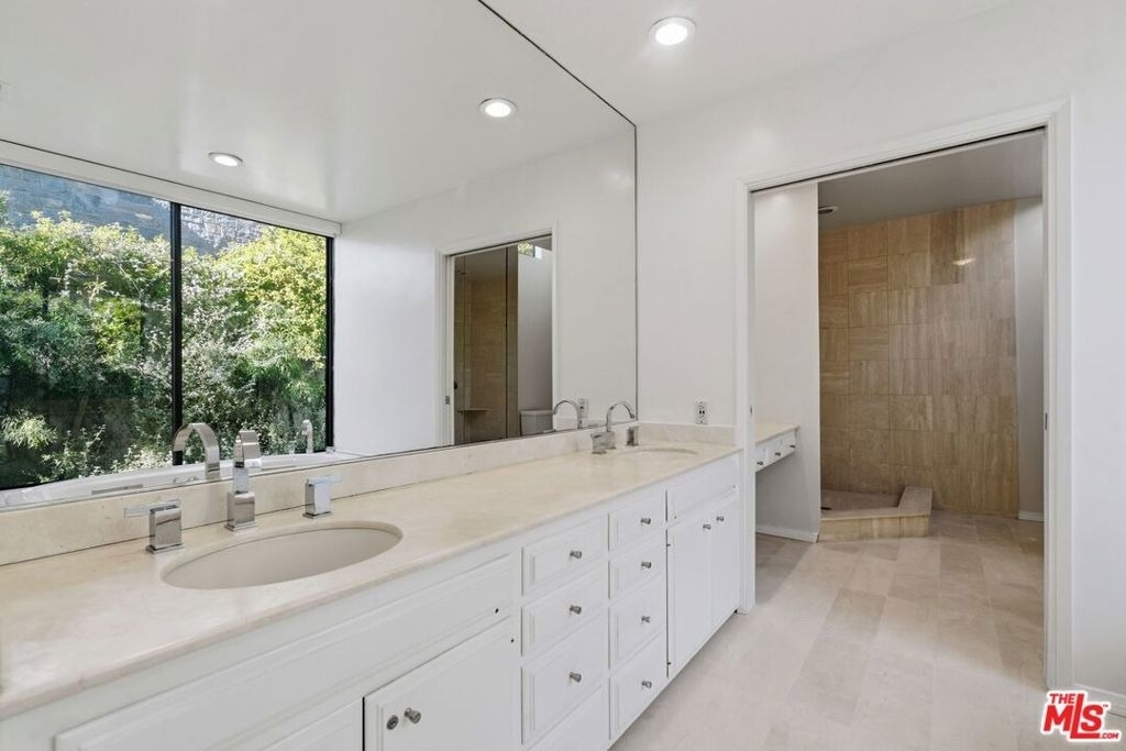 510 Toyopa Drive - Photo 16