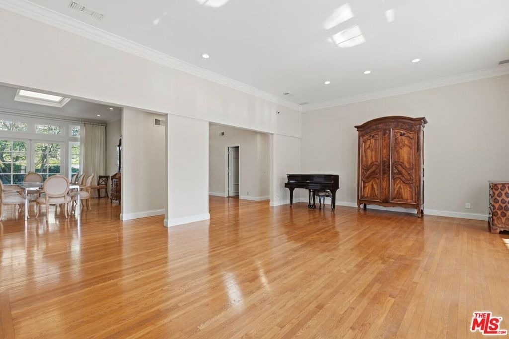 510 Toyopa Drive - Photo 5