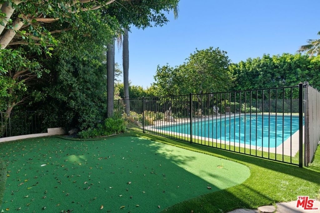 510 Toyopa Drive - Photo 25