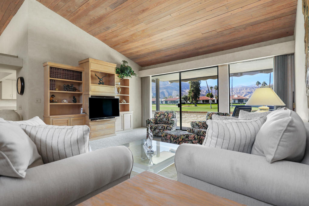 11 Ronda Drive - Photo 1