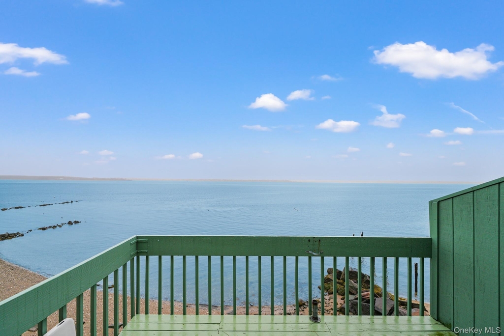 Shore Drive - Photo 10