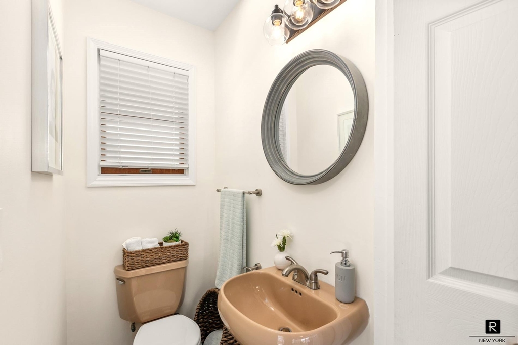 401 Hunter Avenue - Photo 11