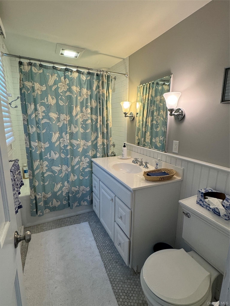 1429 Peconic Bay Boulevard - Photo 30
