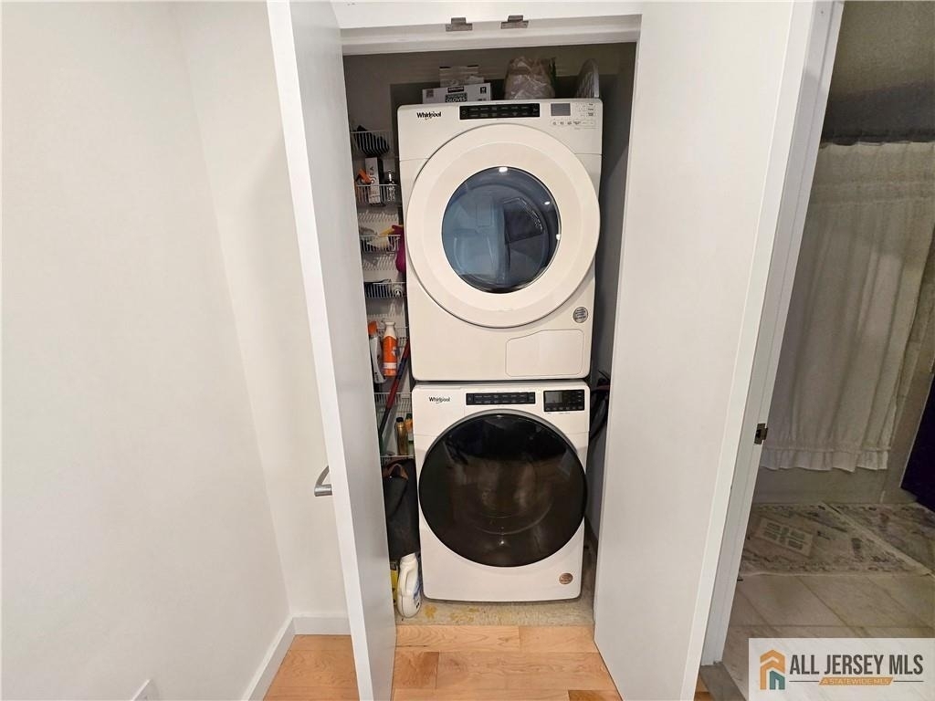 110 Somerset Street - Photo 7
