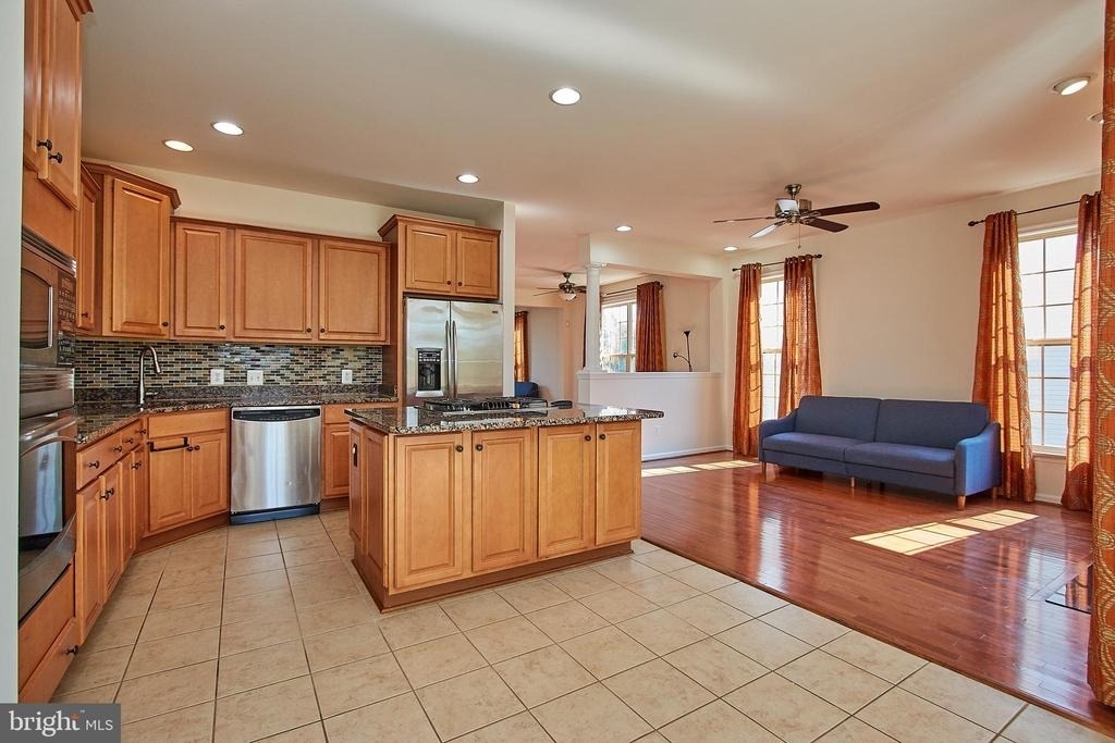 42649 Macauley Place - Photo 6