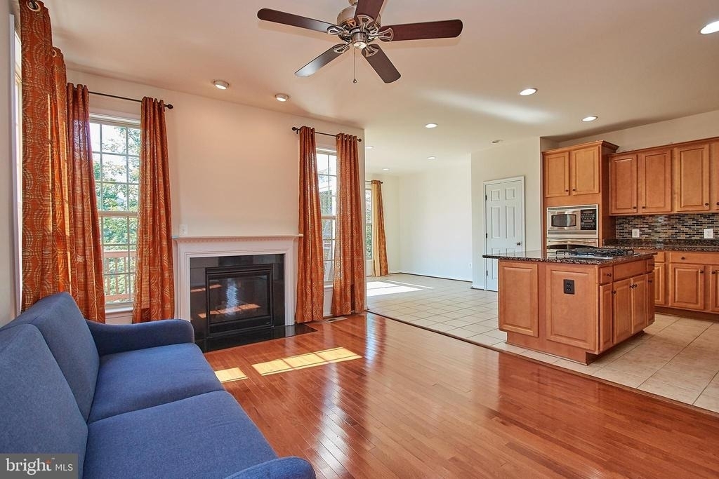 42649 Macauley Place - Photo 7