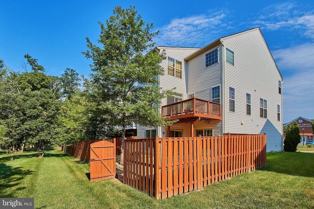 42649 Macauley Place - Photo 25
