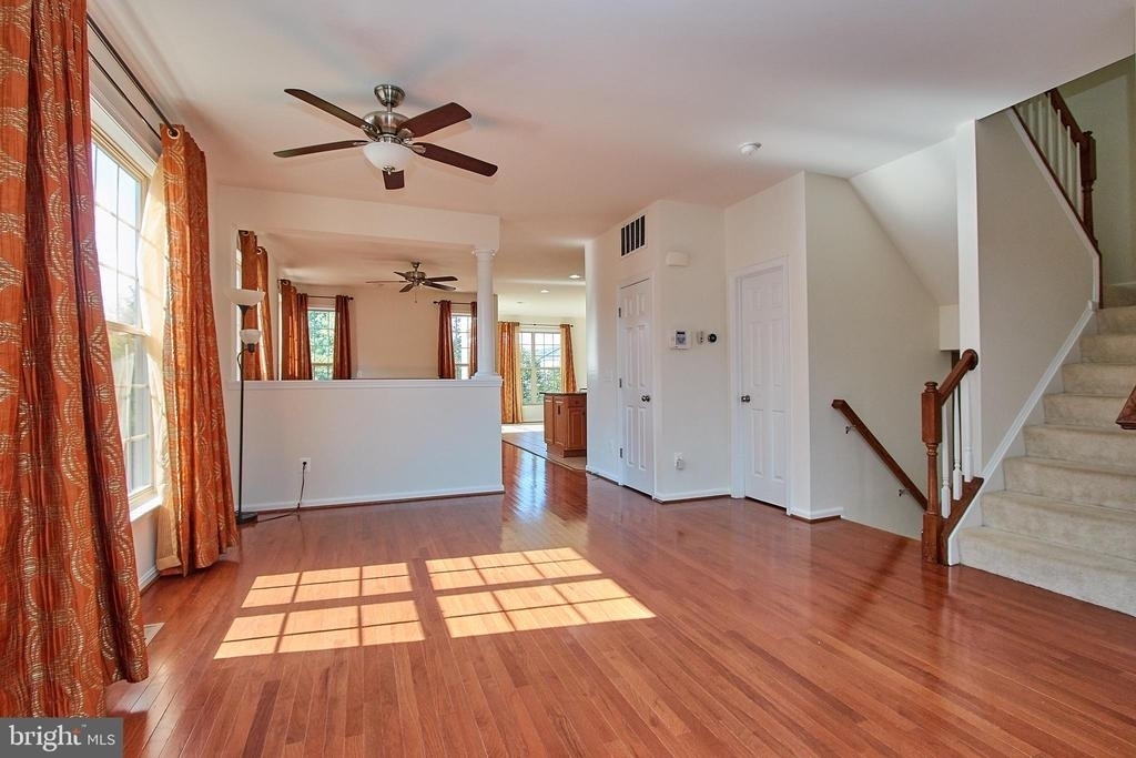 42649 Macauley Place - Photo 2