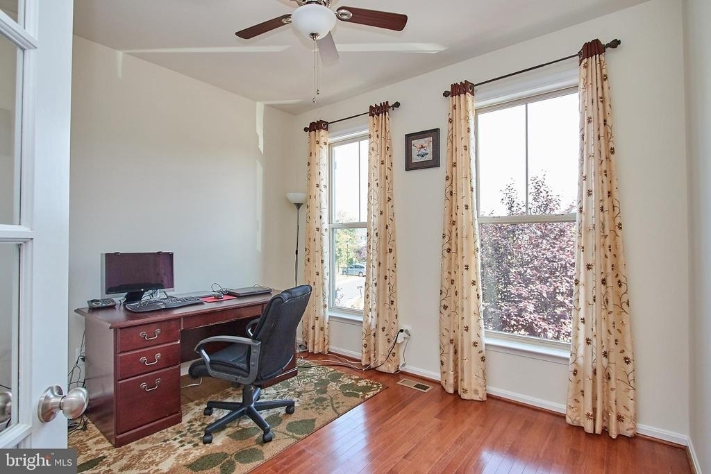 42649 Macauley Place - Photo 11