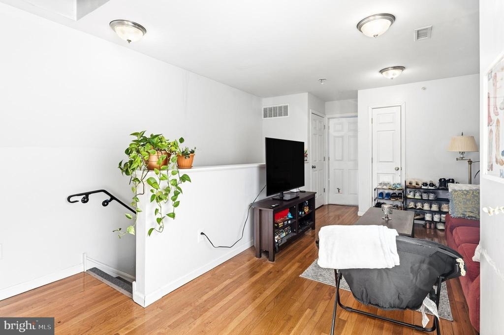 2024 N Carlisle Street - Photo 3