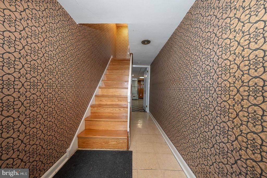 130 Ivy Court - Photo 2