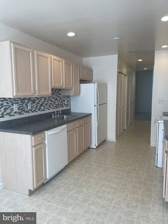 28 Palmer Square - Photo 10