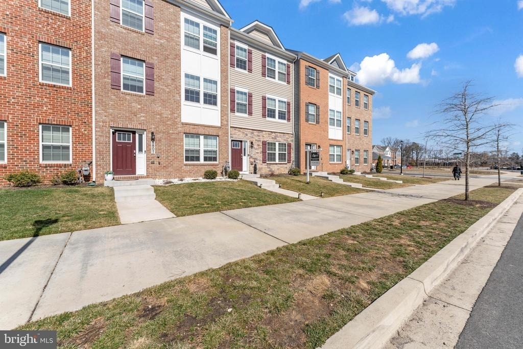 8805 Mimosa Avenue - Photo 1