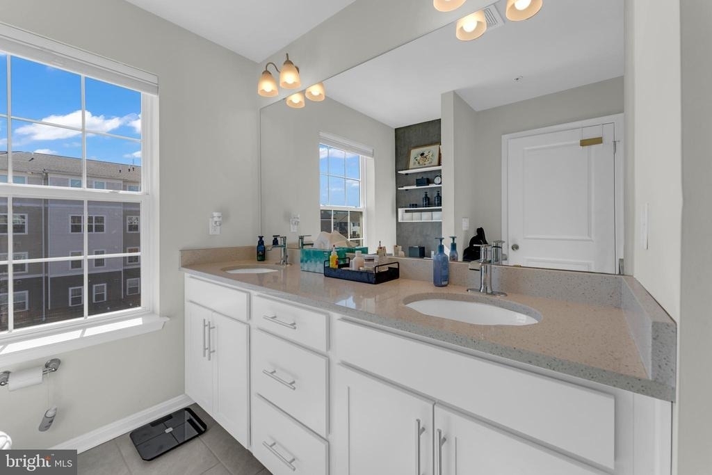 8805 Mimosa Avenue - Photo 14