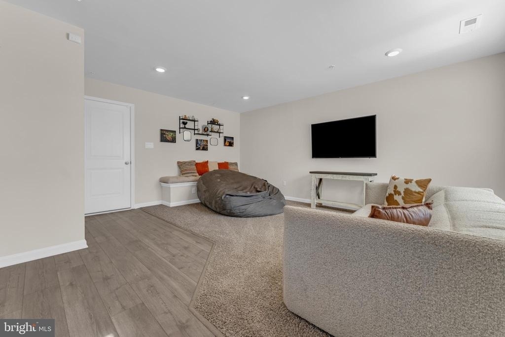 8805 Mimosa Avenue - Photo 5