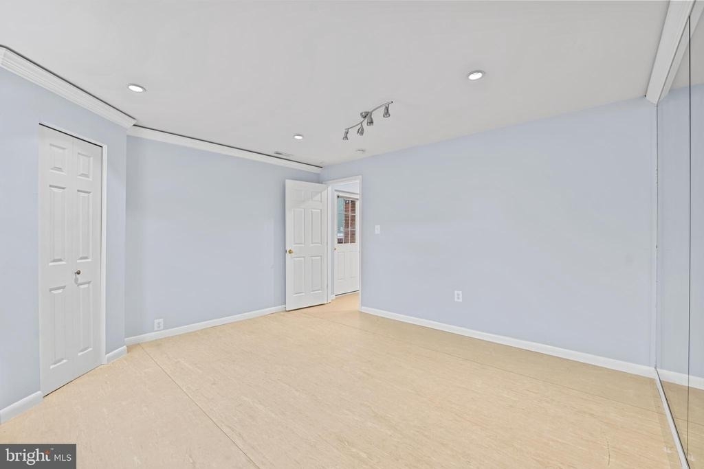 5937 Avon Drive - Photo 6