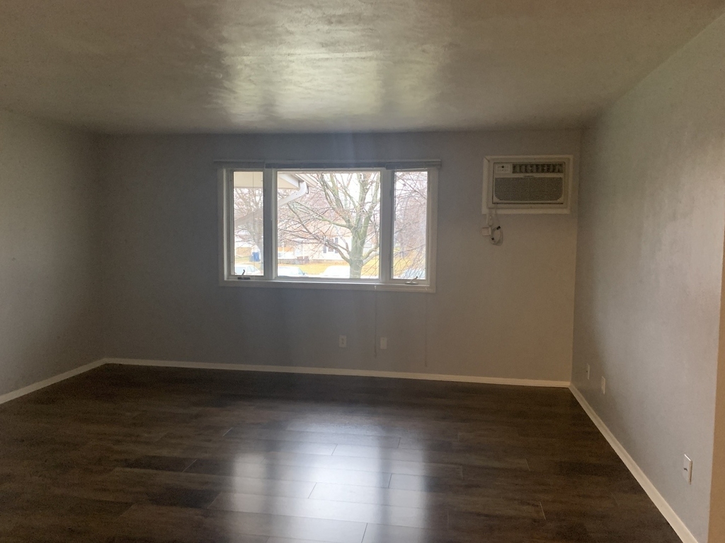 407 E Seminole Street E - Photo 2