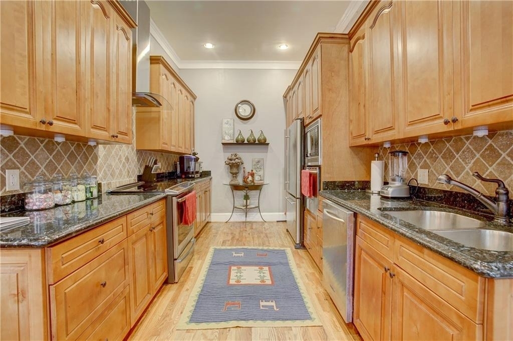 1449 Mcpherson Avenue Se - Photo 3