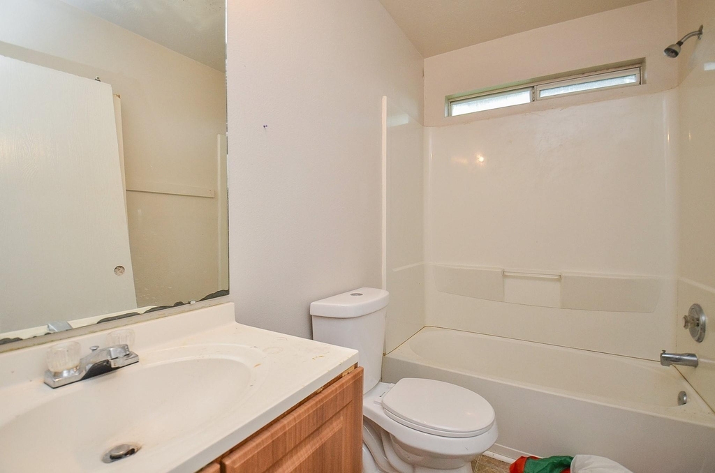 20726 Hardwick Oaks Drive - Photo 13