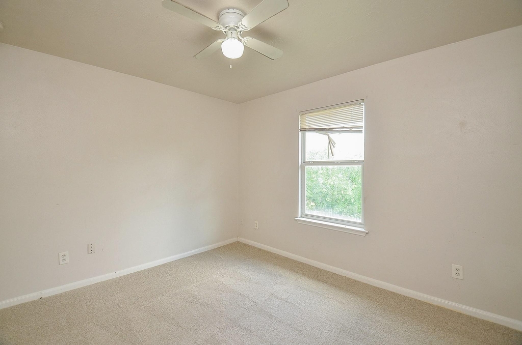 20726 Hardwick Oaks Drive - Photo 12