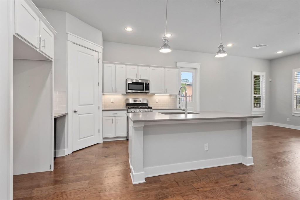 909 Oak Street - Photo 12