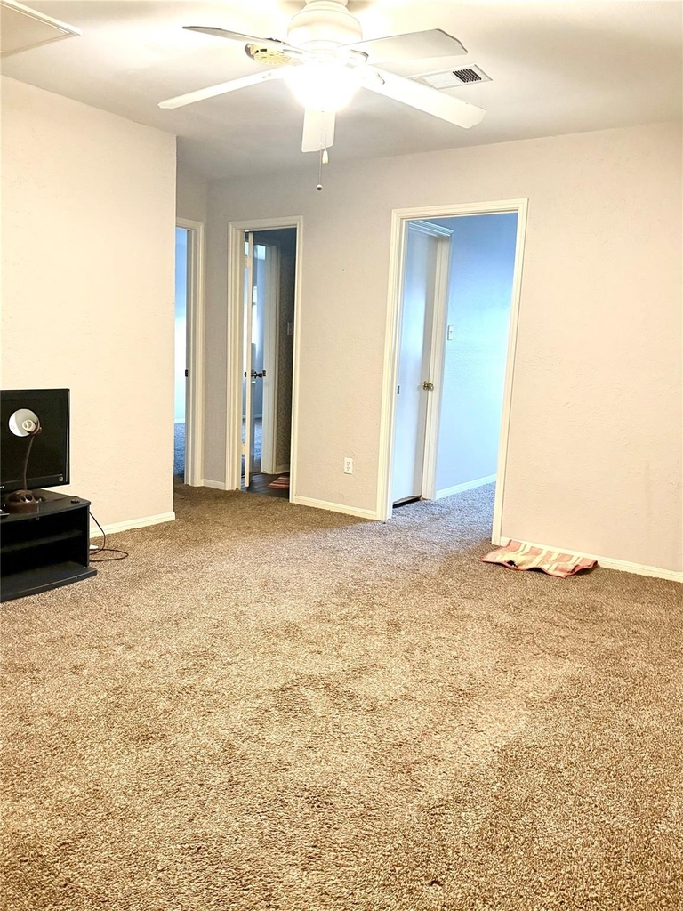 14213 Lost Meadow Lane - Photo 21