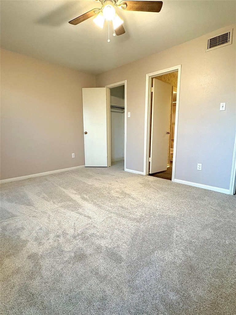 14213 Lost Meadow Lane - Photo 15