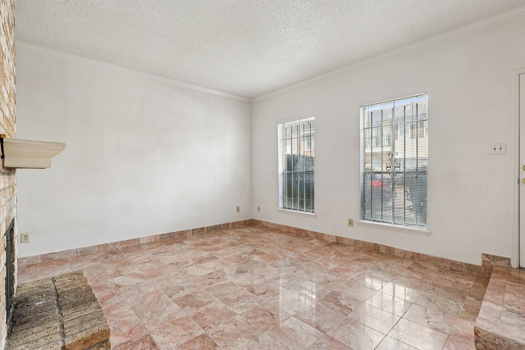 7700 Creekbend Drive - Photo 6