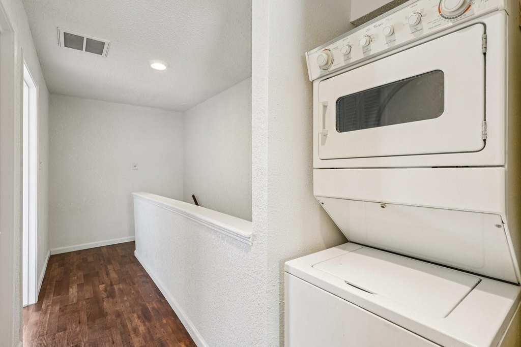 7700 Creekbend Drive - Photo 16