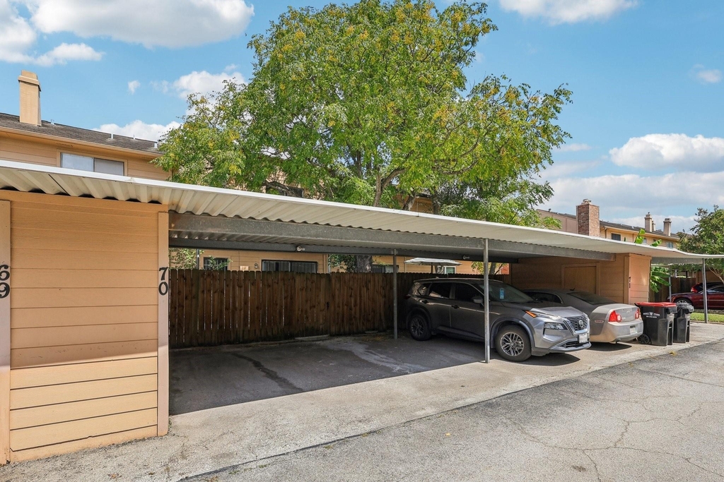 7700 Creekbend Drive - Photo 20