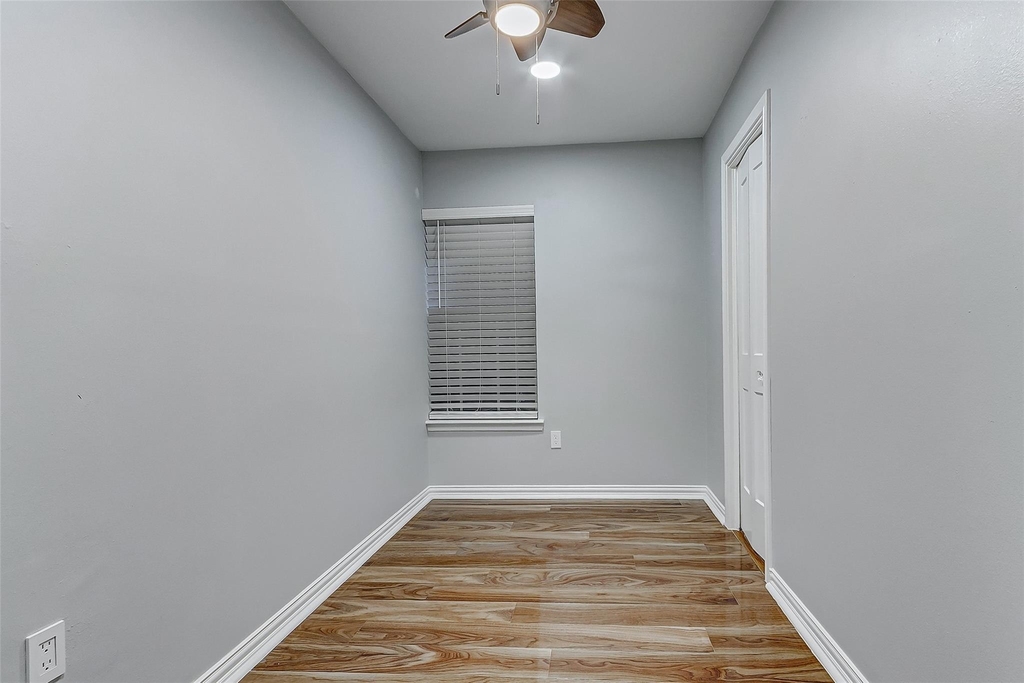 7600 Burgoyne Road - Photo 19