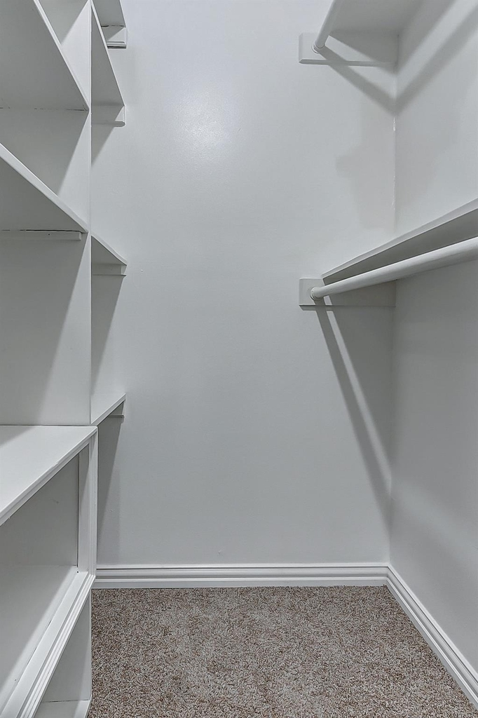 7600 Burgoyne Road - Photo 15