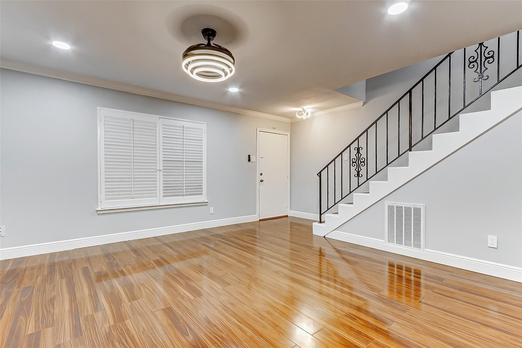 7600 Burgoyne Road - Photo 1