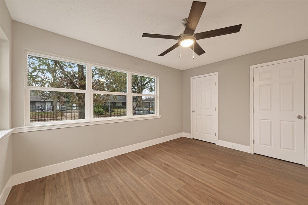 5833 Southlea Street - Photo 33