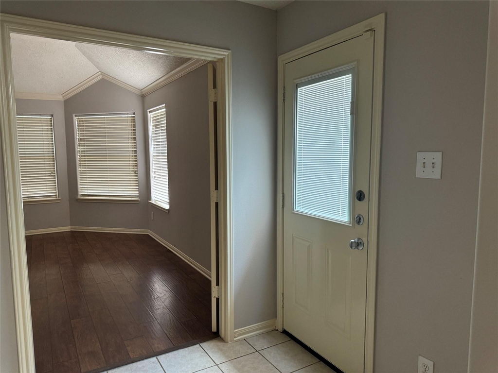 2711 Kimbleton Court - Photo 14