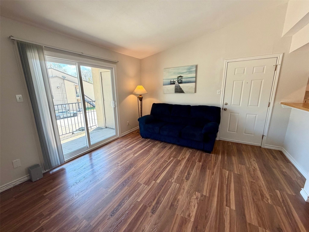 3300 Pebblebrook Drive - Photo 8