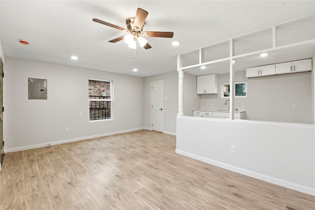 7010 Brownsville Street - Photo 7
