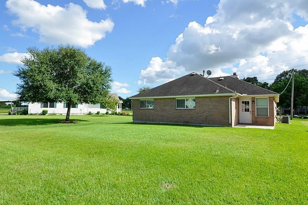 8715 Charity Street - Photo 16