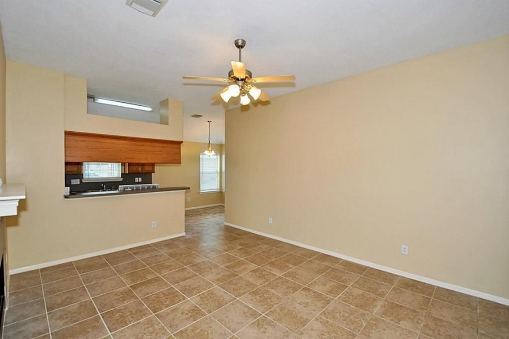 8715 Charity Street - Photo 2