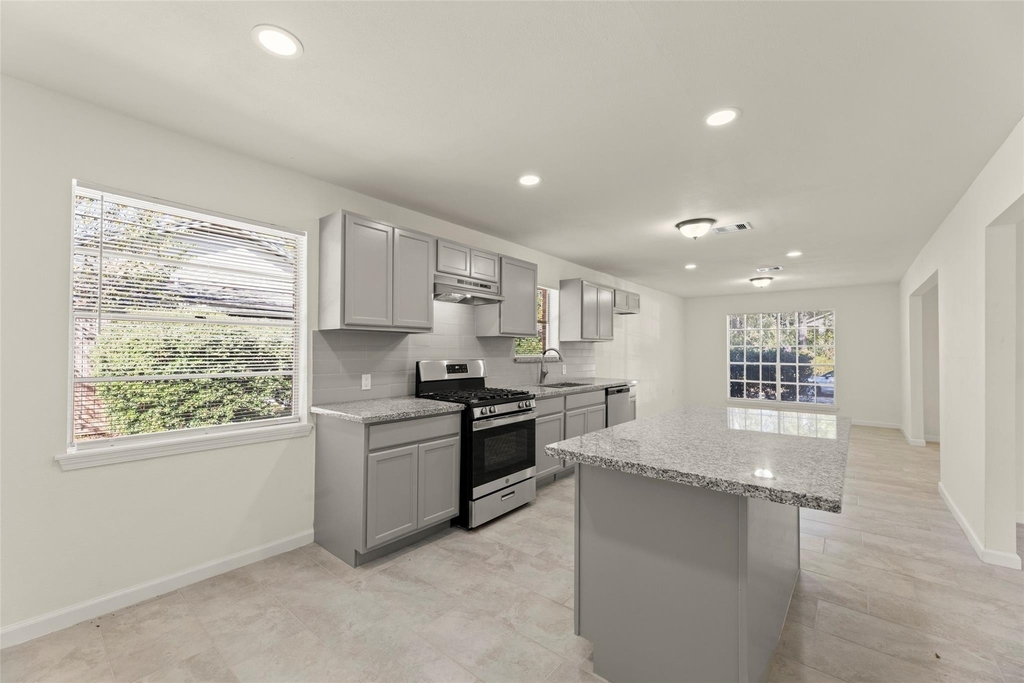 22019 Kenchester Drive - Photo 5