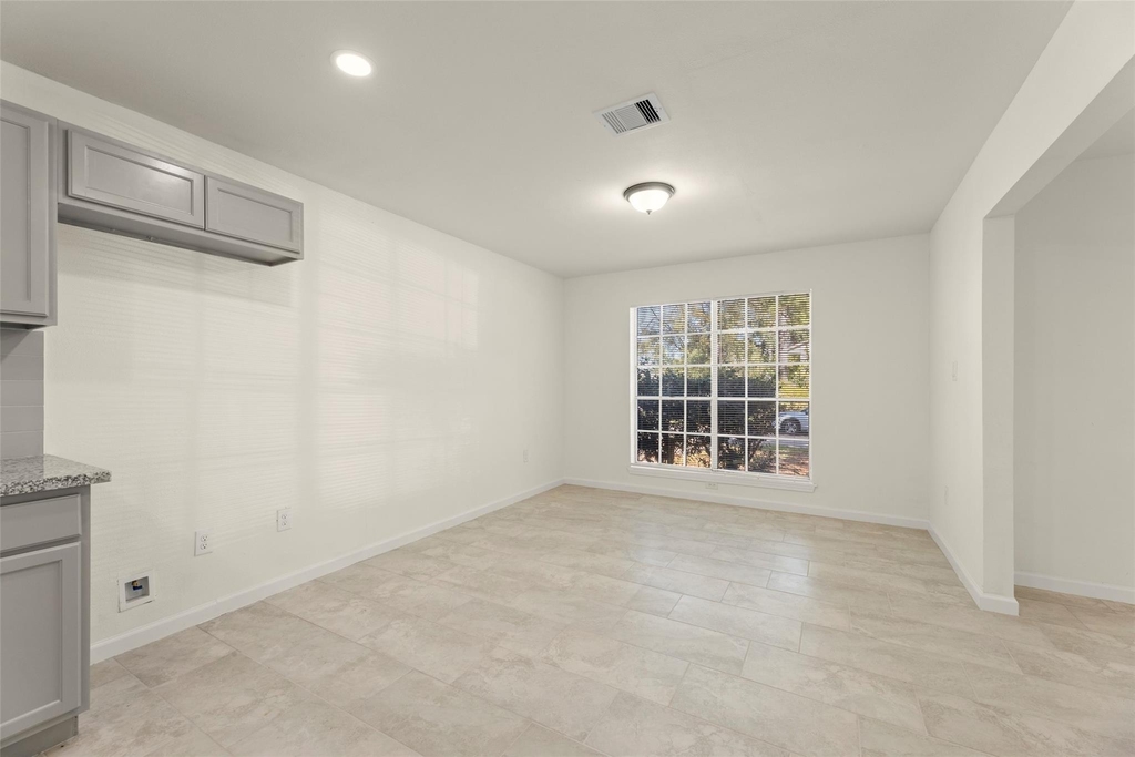 22019 Kenchester Drive - Photo 10