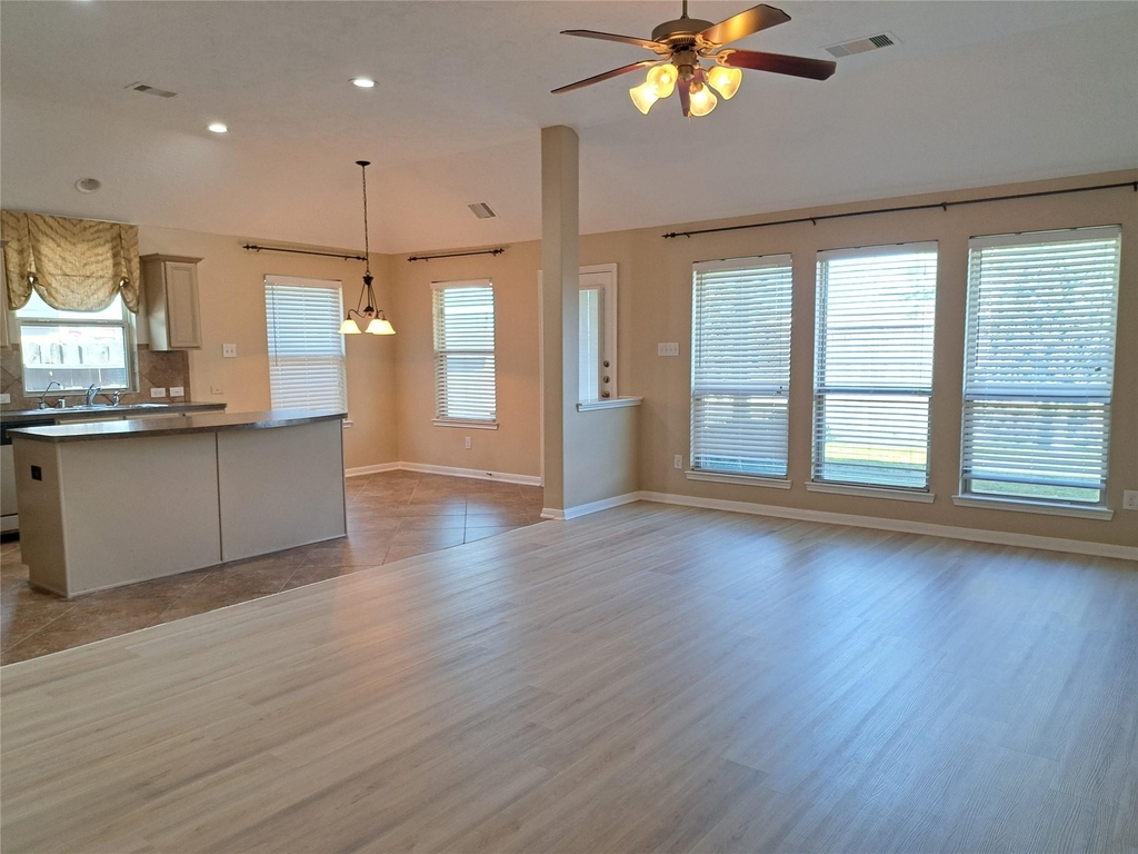 21910 Cascade Hollow Lane - Photo 9