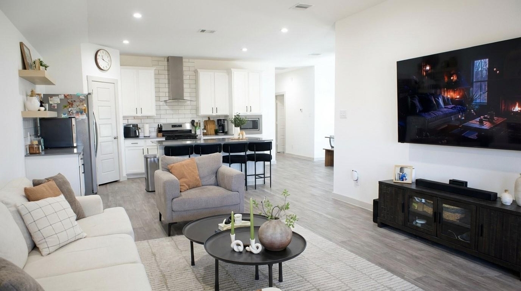 12918 Wempe Way - Photo 7