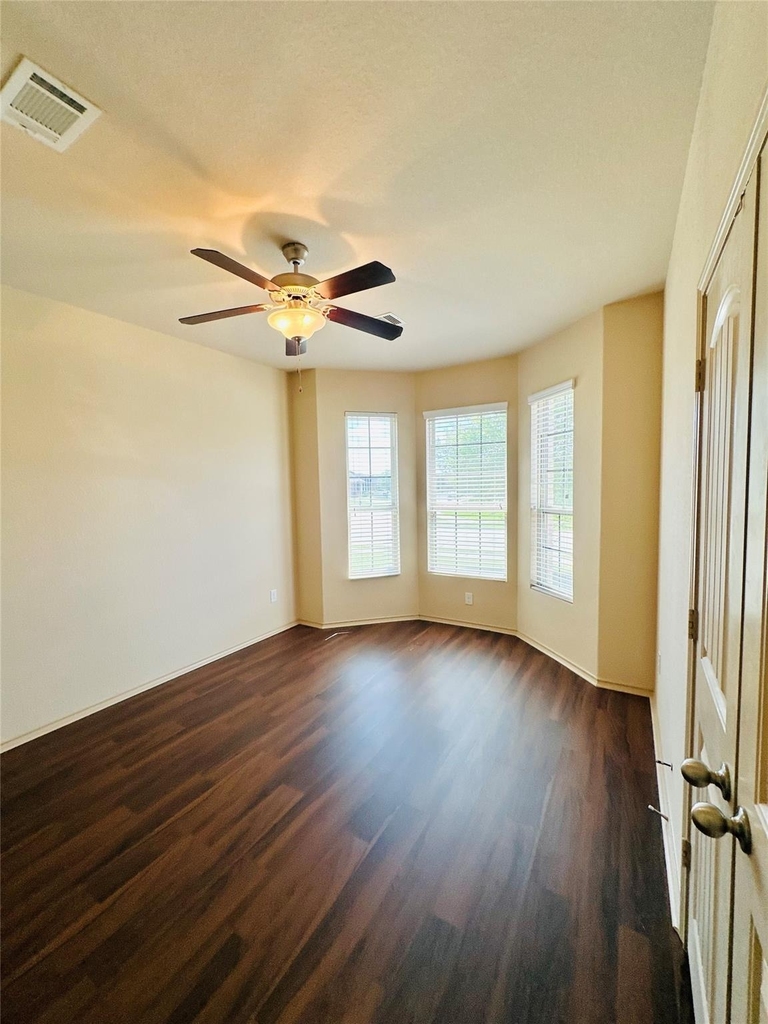 5202 Lilac Hollow Lane - Photo 9