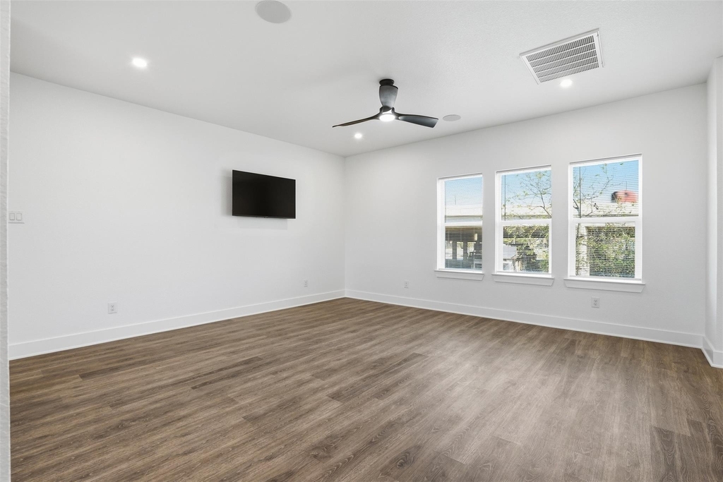 3411 Nance Street - Photo 15
