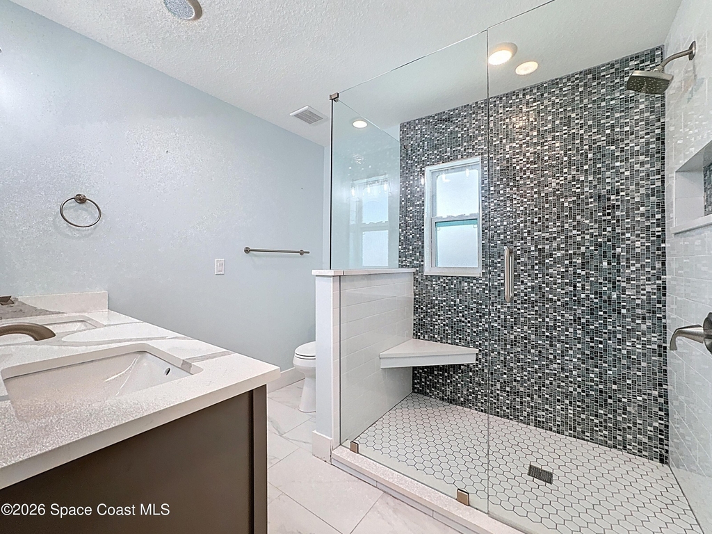 1707 Shore Drive - Photo 4