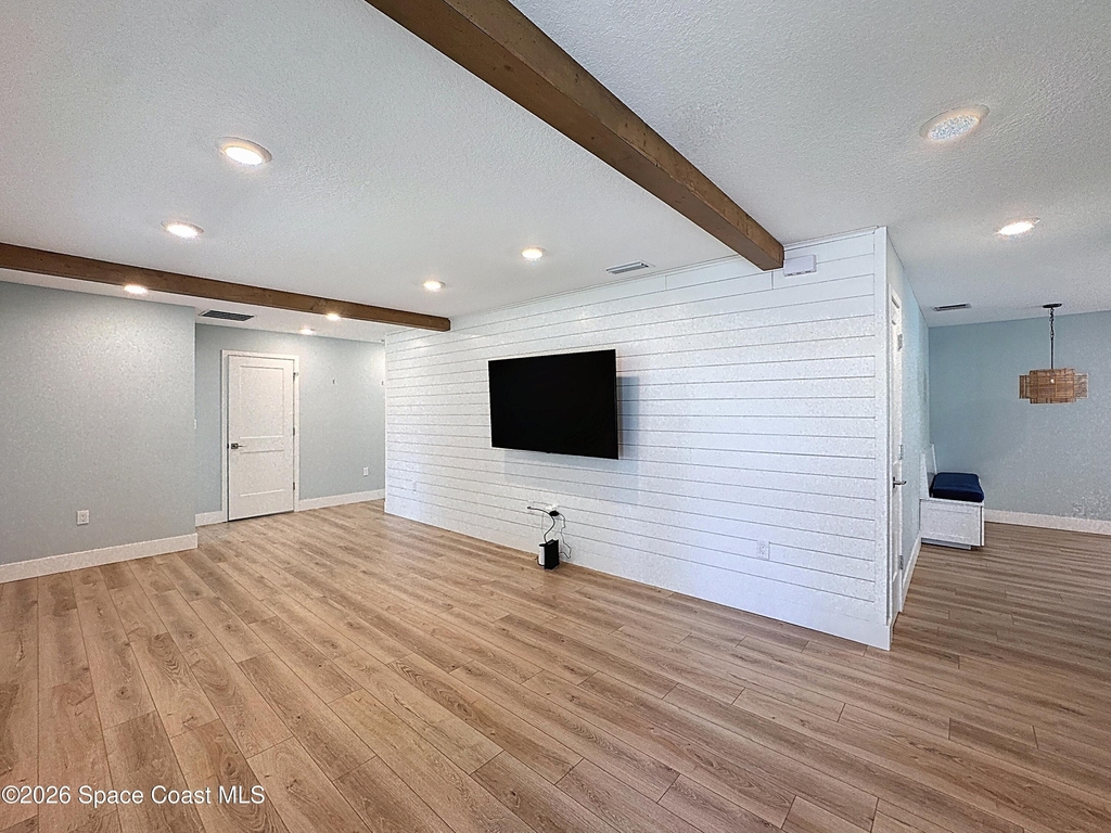 1707 Shore Drive - Photo 11